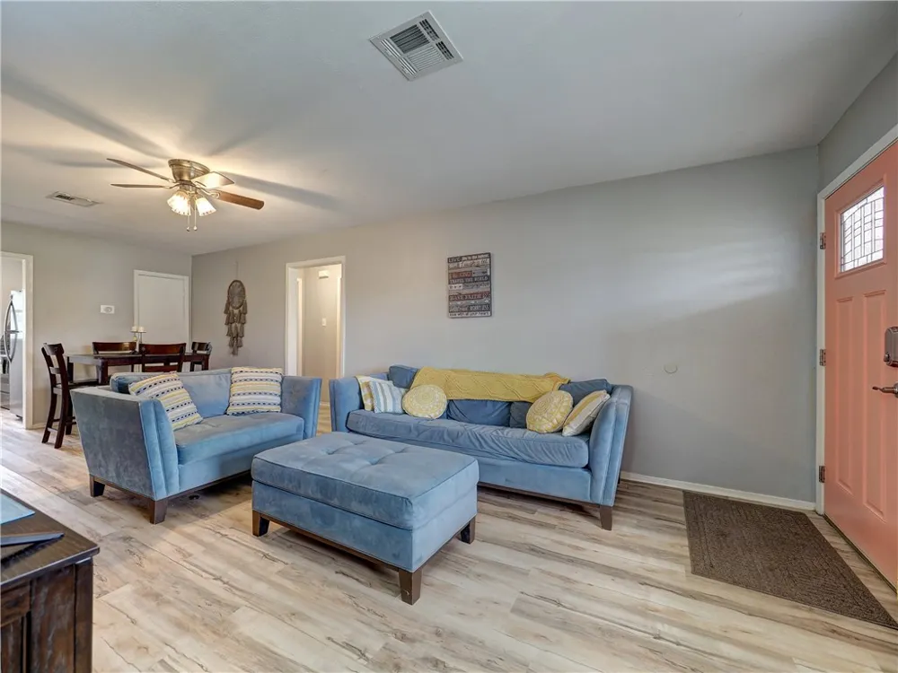 959 S 9th Street Aransas Pass, TX 78336