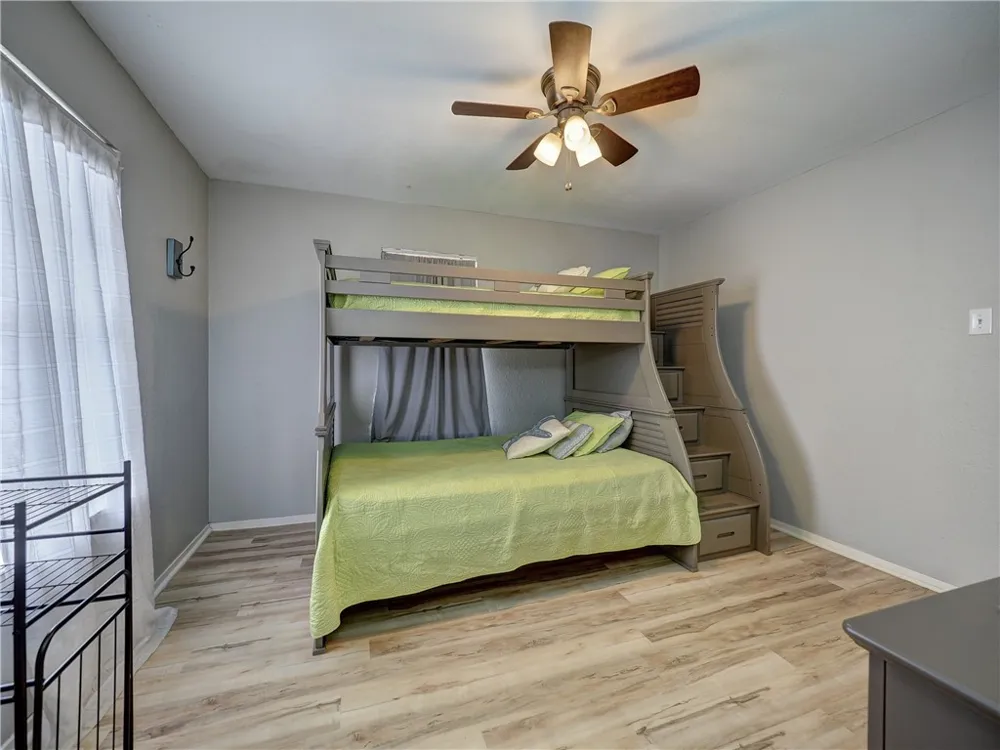 959 S 9th Street Aransas Pass, TX 78336