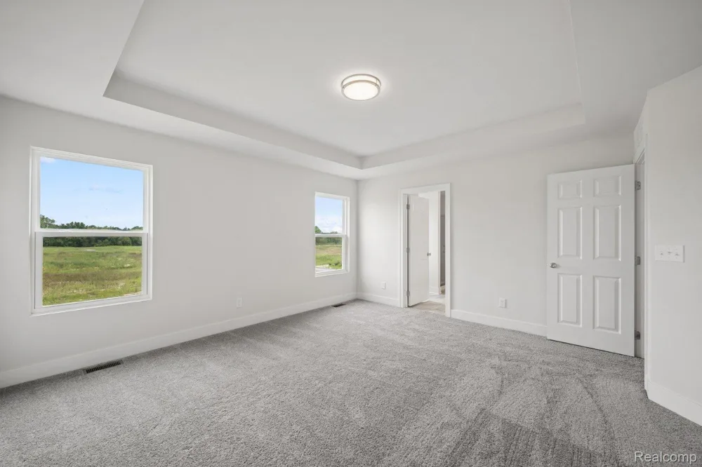 647 Harvest Way Chelsea City, MI 48118