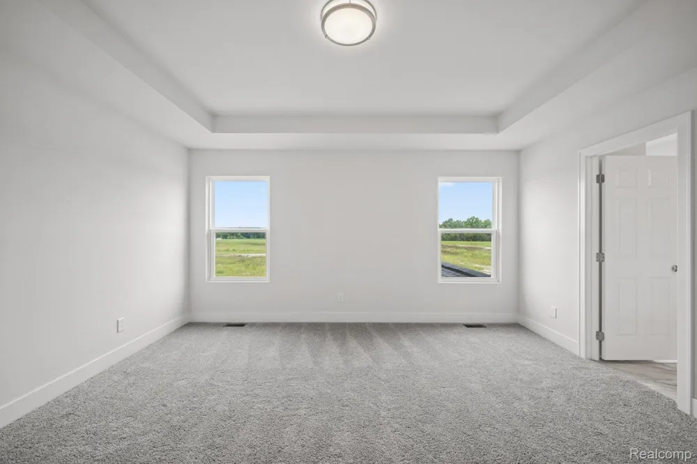 647 Harvest Way Chelsea City, MI 48118