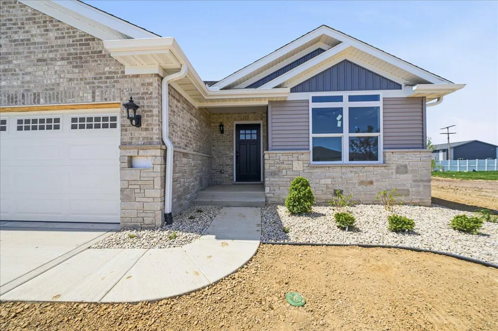 13442 Madison Avenue Cedar Lake, IN 46303