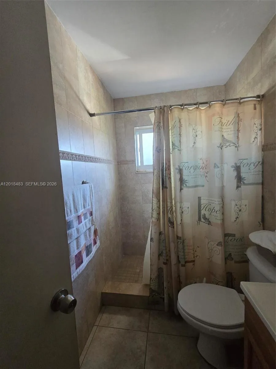 10106 SW 20th St Miami, FL 33165