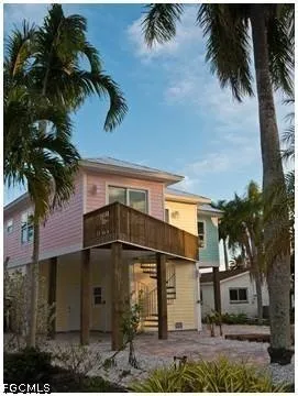 Third Street Matlacha, FL 33993