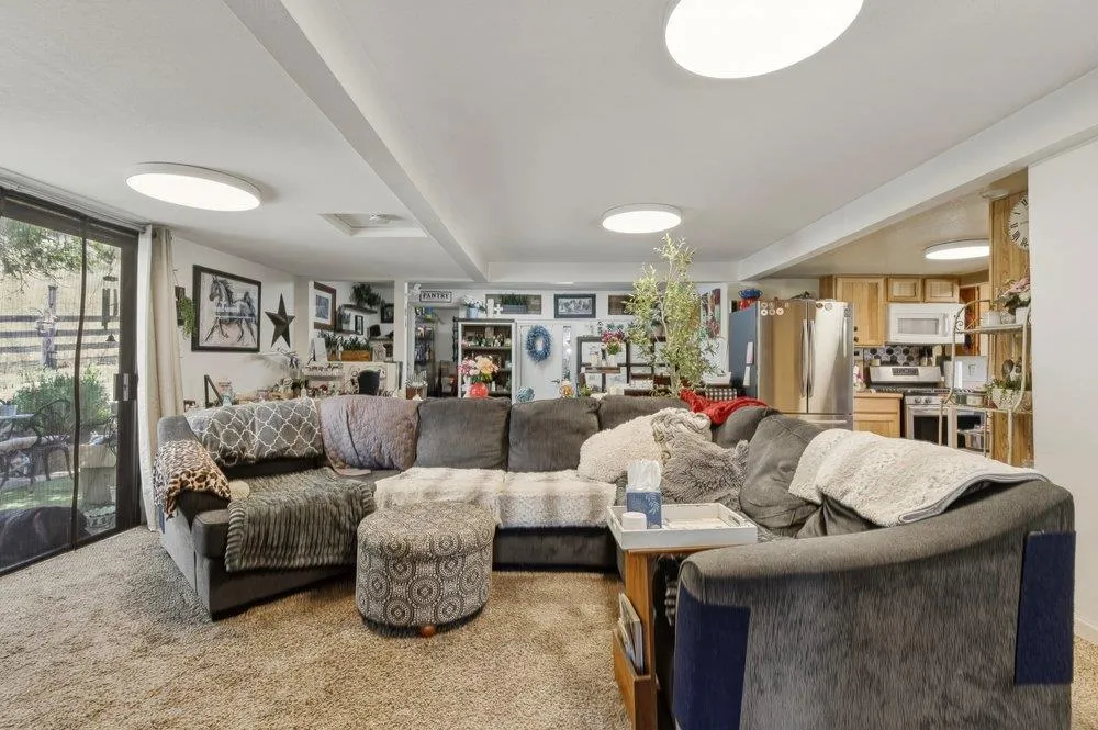 31341 Airline Highway Paicines, CA 95043
