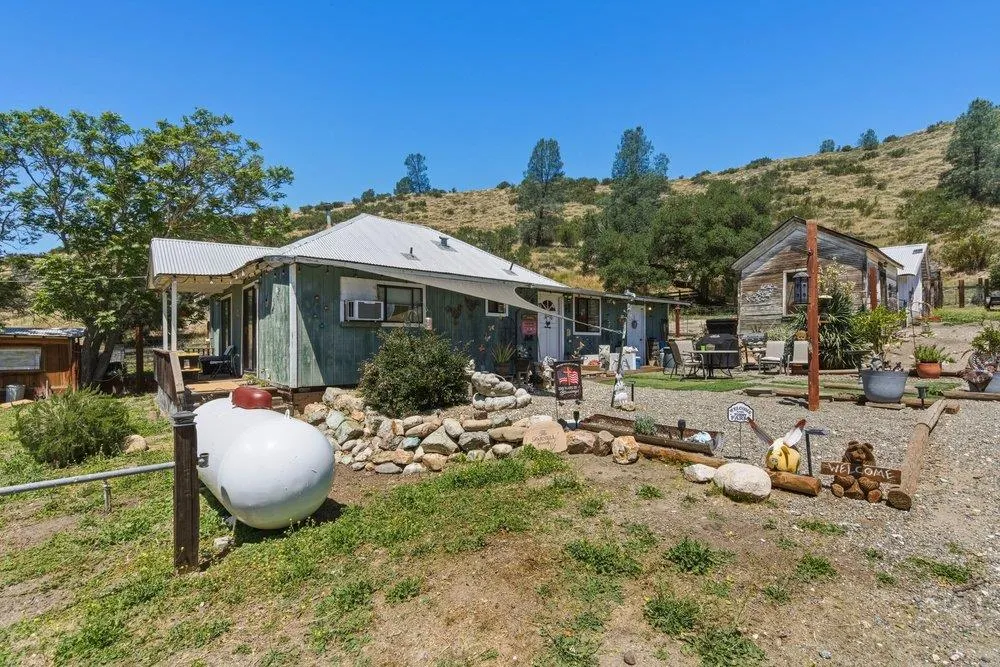 31341 Airline Highway Paicines, CA 95043