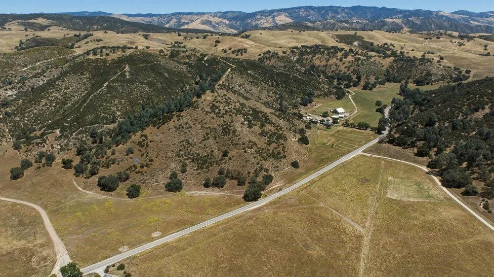 31341 Airline Highway Paicines, CA 95043