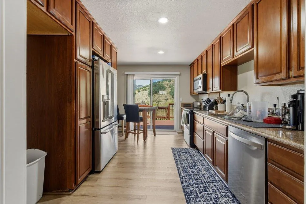 31341 Airline Highway Paicines, CA 95043