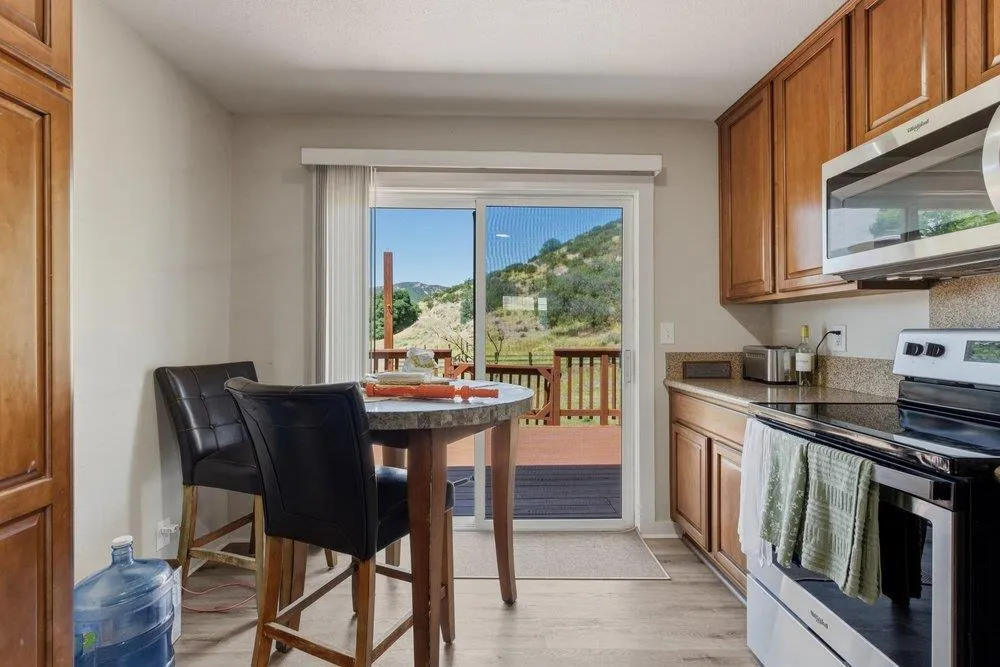 31341 Airline Highway Paicines, CA 95043