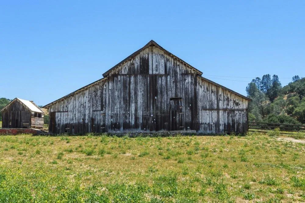 31341 Airline Highway Paicines, CA 95043