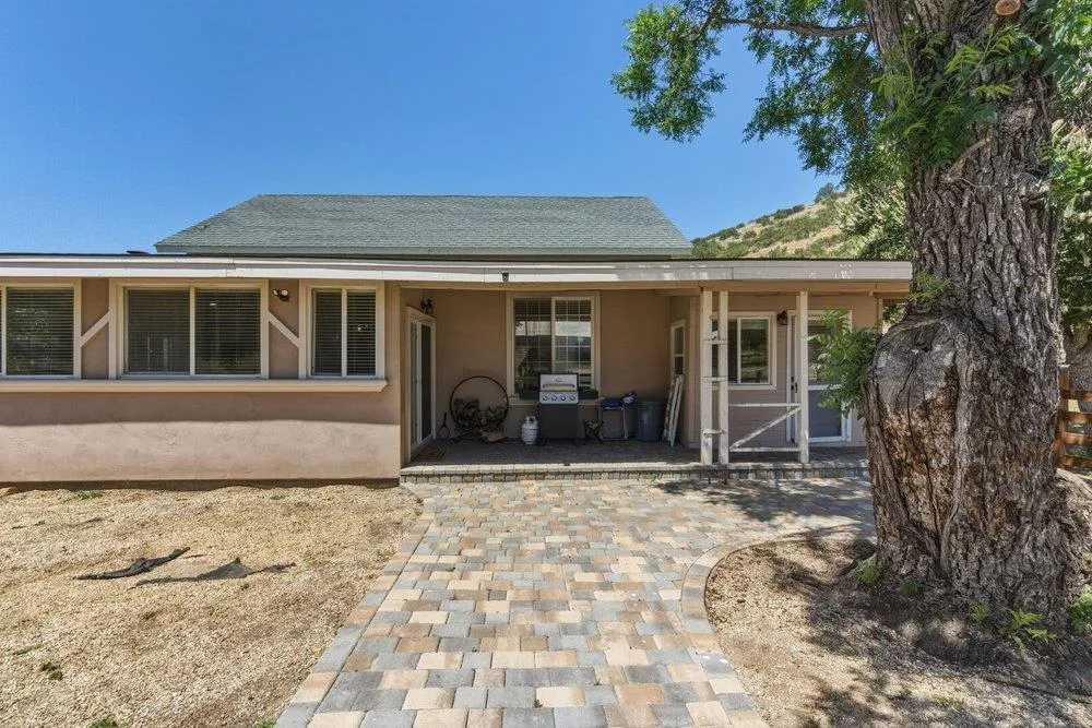 31341 Airline Highway Paicines, CA 95043