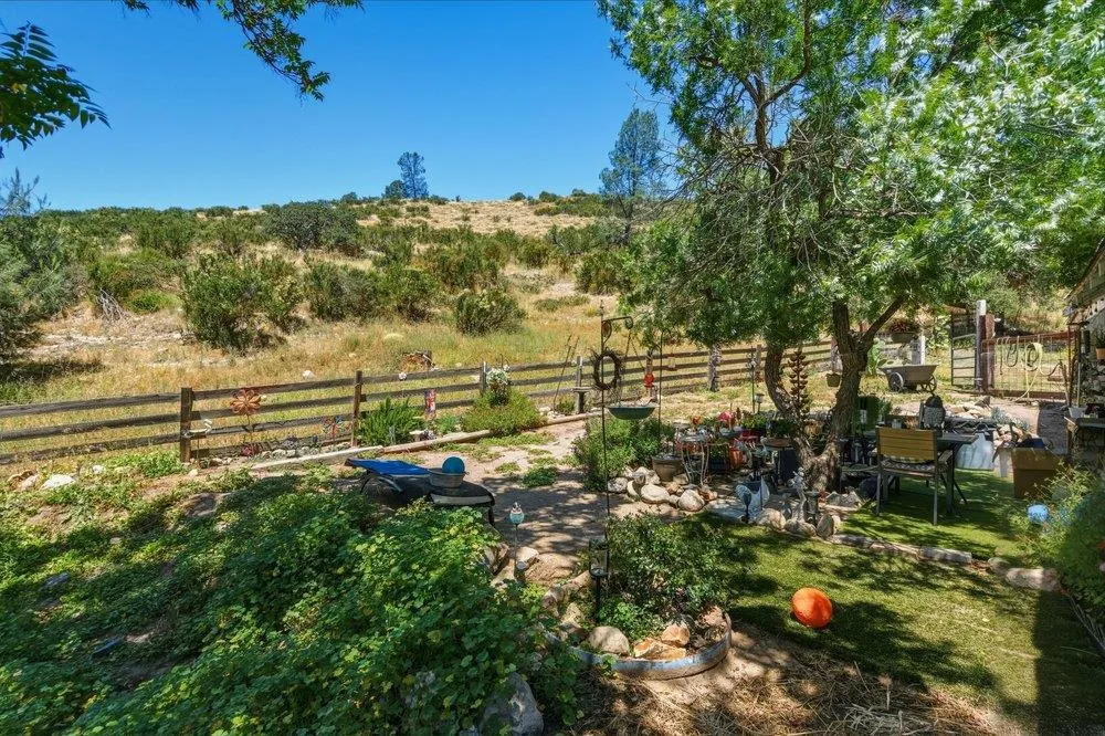 31341 Airline Highway Paicines, CA 95043