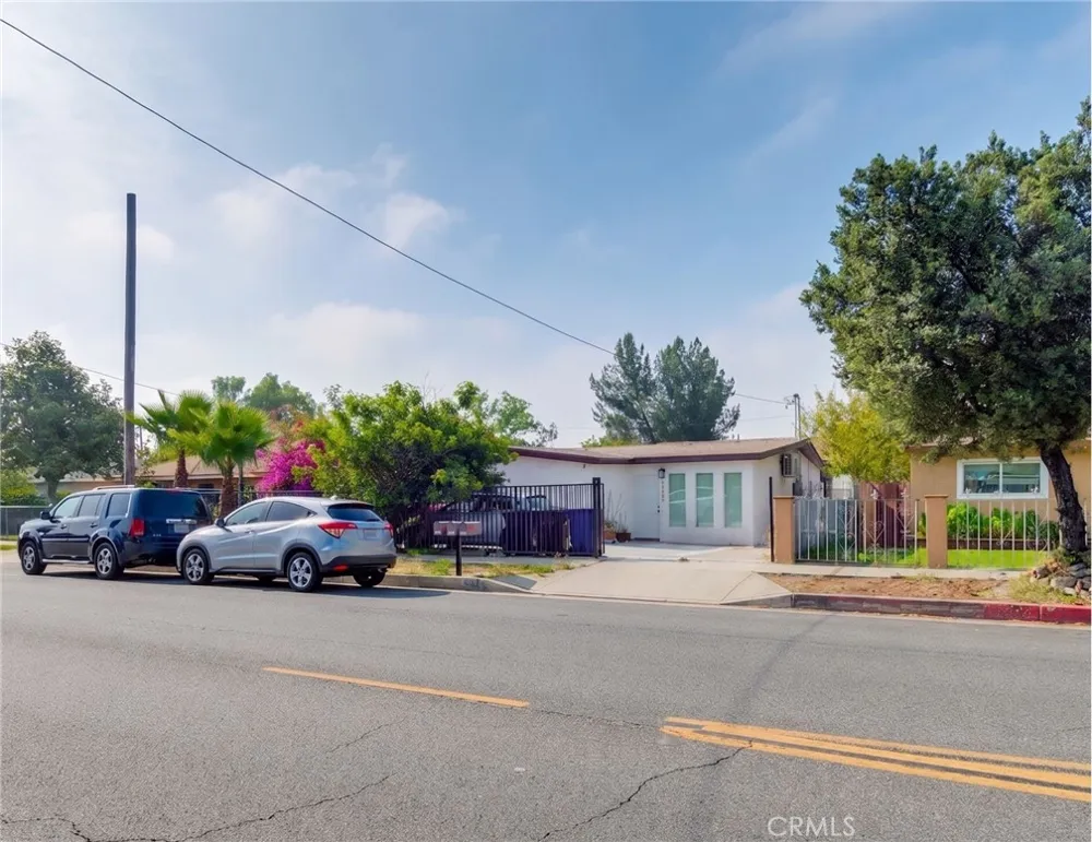 8247 9th Rancho Cucamonga, CA 91730