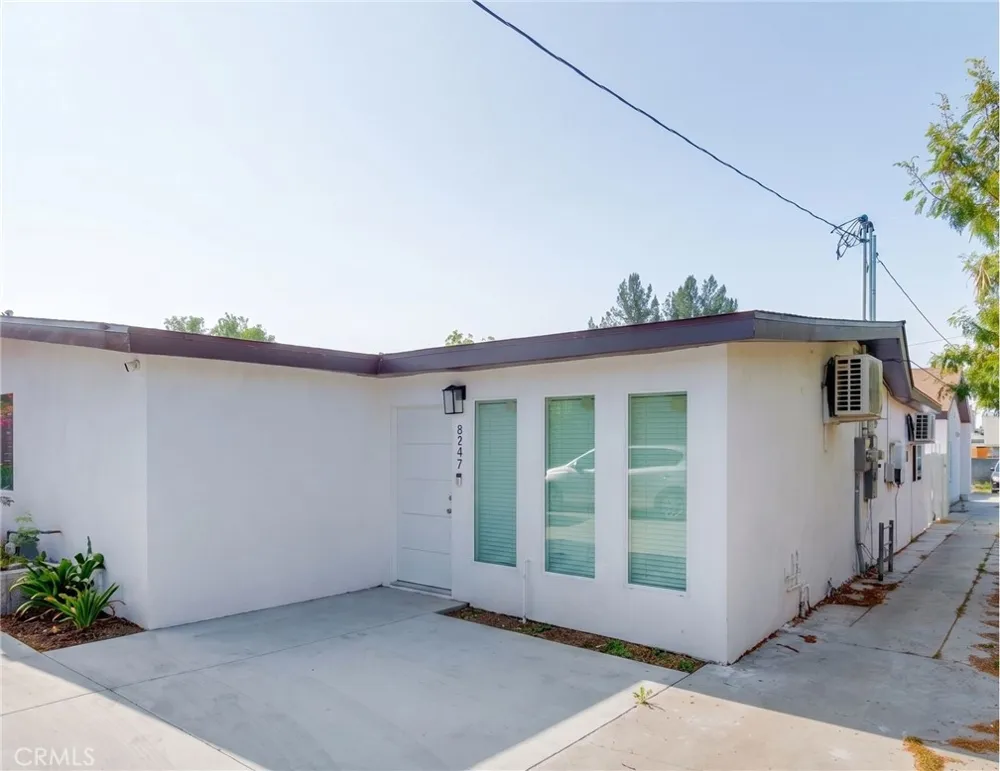 8247 9th Rancho Cucamonga, CA 91730