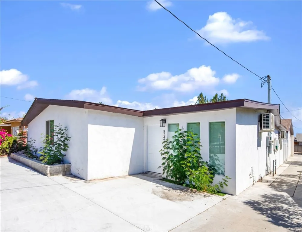8247 9th Rancho Cucamonga, CA 91730