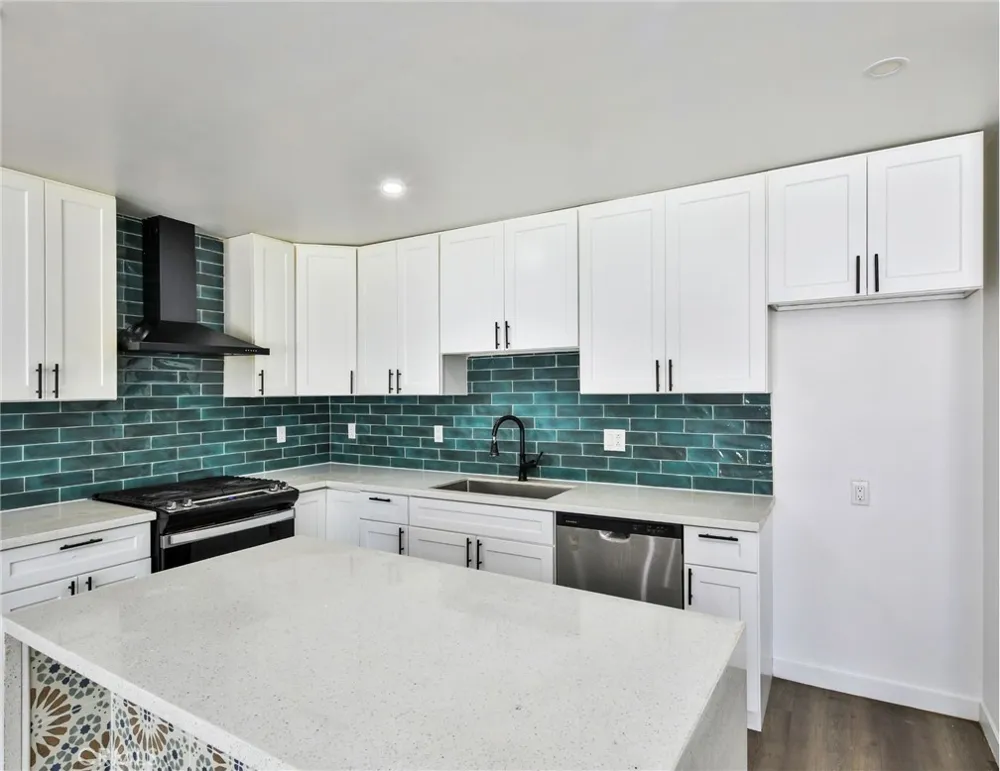 8247 9th Rancho Cucamonga, CA 91730