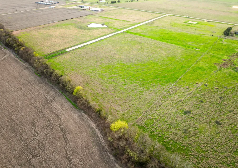 143 Private Rd 14025 Blossom, TX 75416