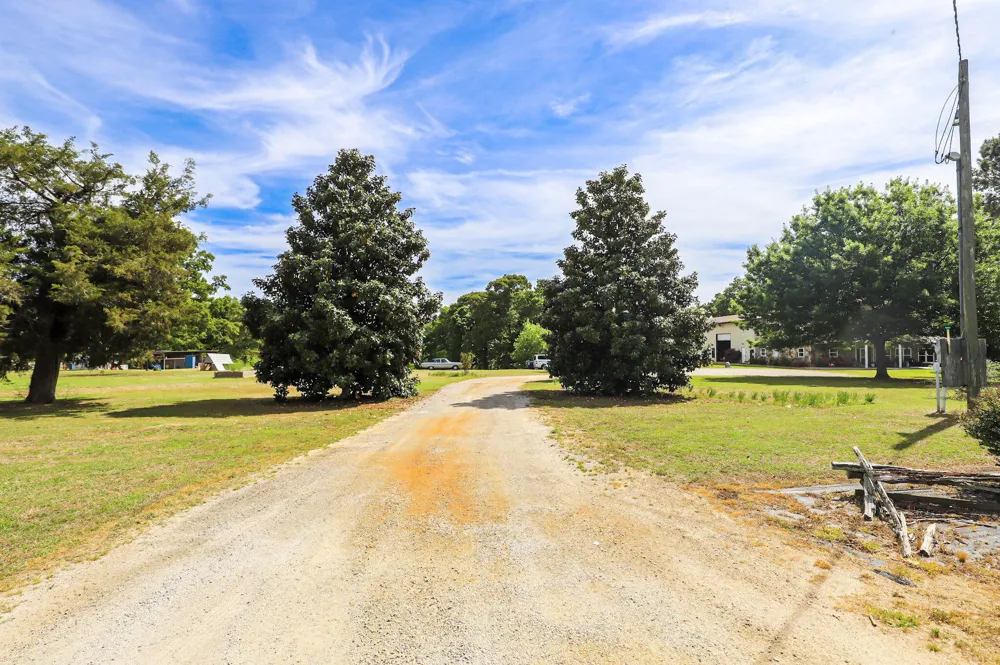 9466 Clarks Mill Road Avera, GA 30803