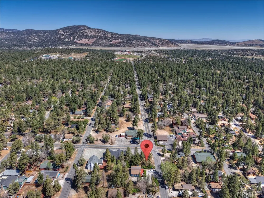 Maple Lane Sugarloaf, CA 92386