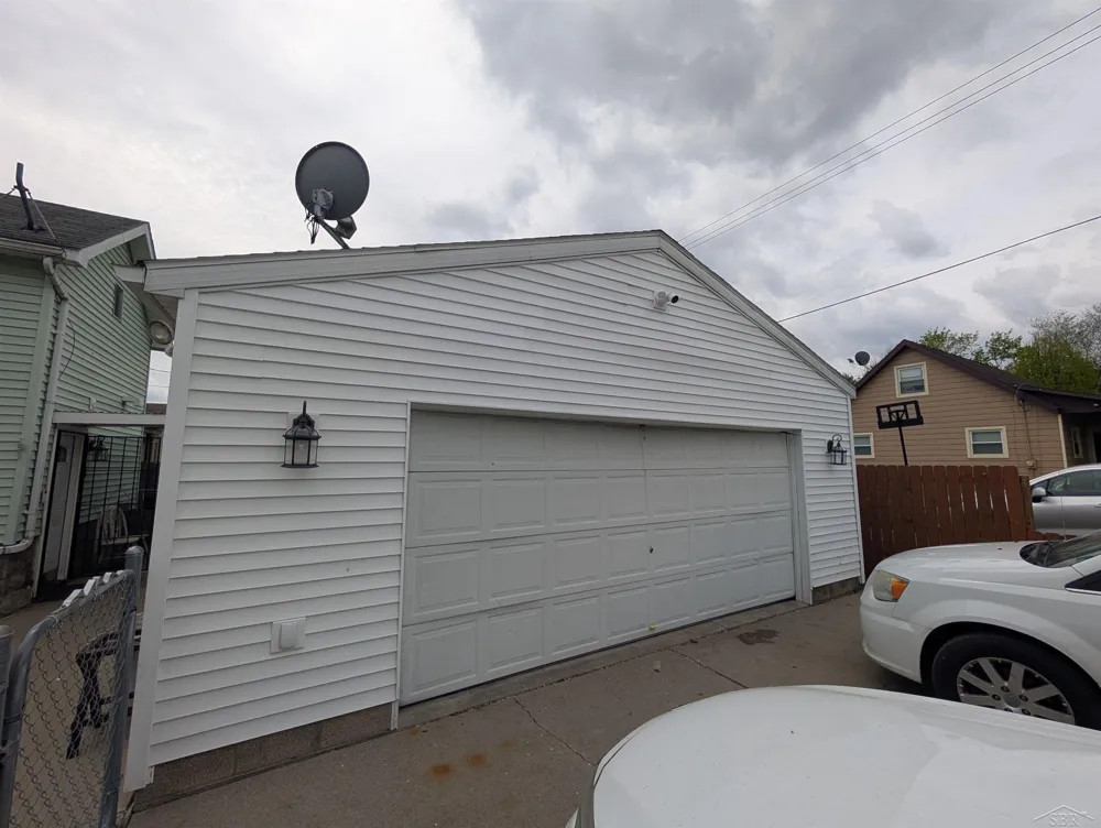 800 S Warner Street Bay City City, MI 48706