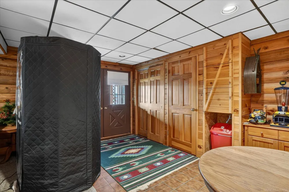 14601 Brookhurst Drive Somerset Township, MI 49233