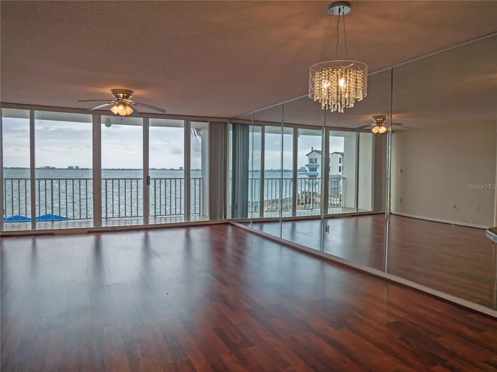 5155 ISLA KEY BOULEVARD S #307 St Petersburg, FL 33715