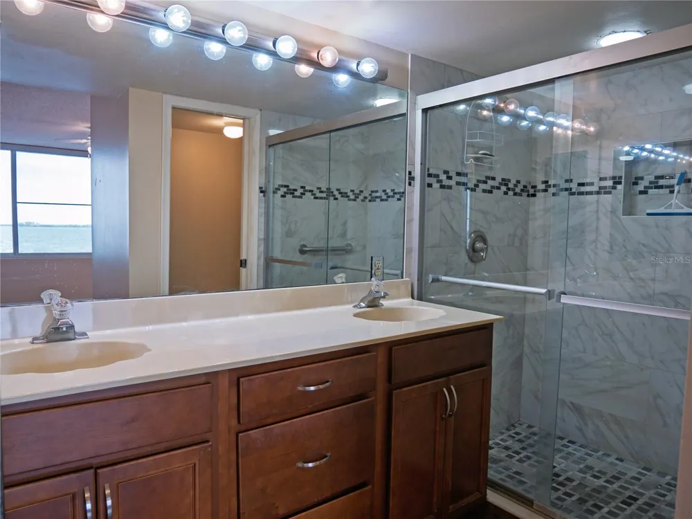 5155 ISLA KEY BOULEVARD S #307 St Petersburg, FL 33715