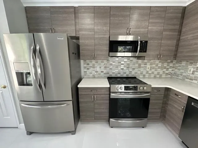 917 WATERSIDE LANE #203 Celebration, FL 34747