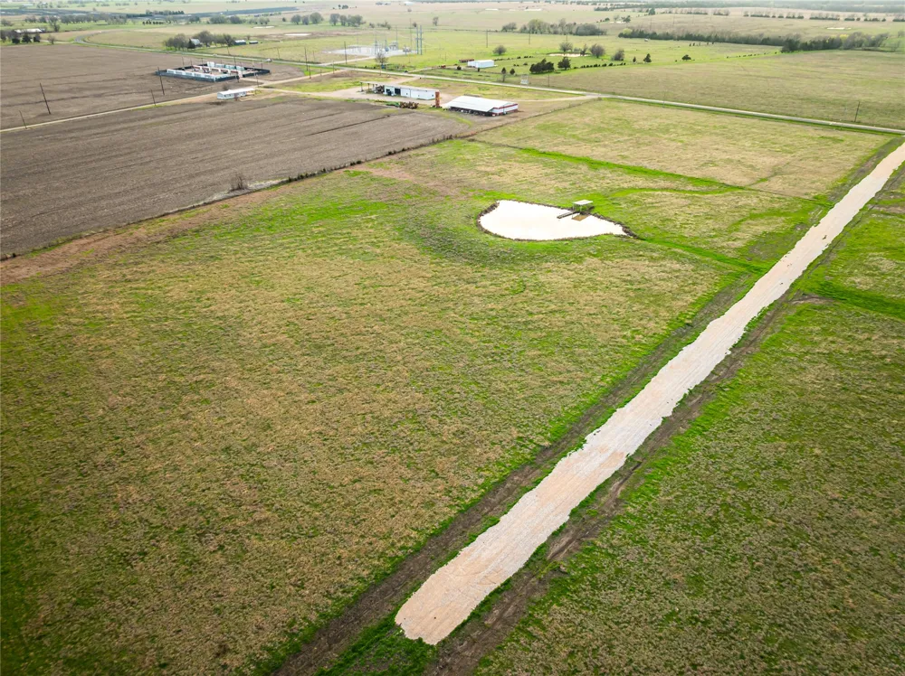 108 Private Rd 14025 Blossom, TX 75416