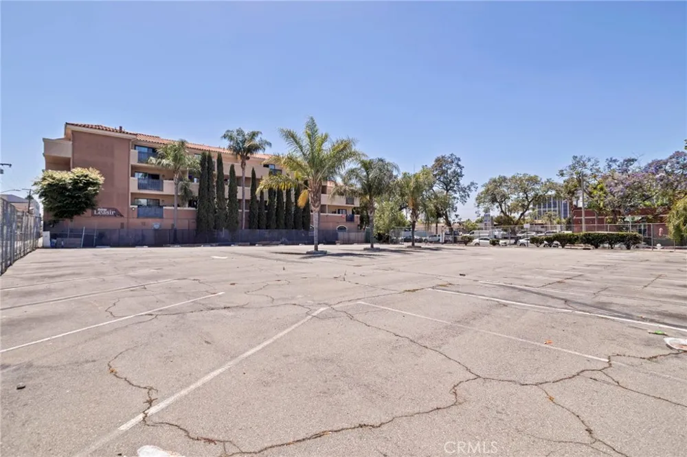 202 E 17th Santa Ana, CA 92706