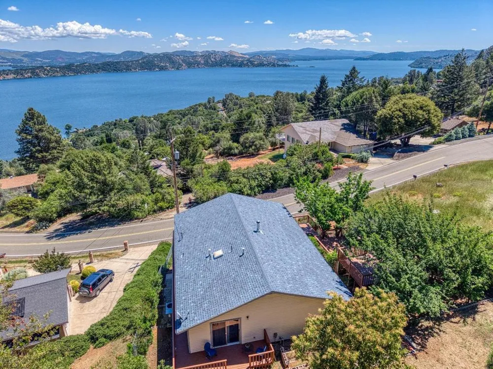 3401 Riviera West Drive Kelseyville, CA 95451