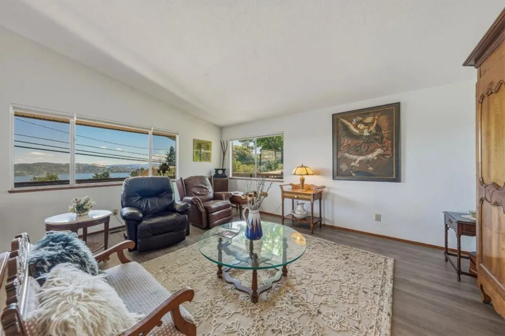 3401 Riviera West Drive Kelseyville, CA 95451