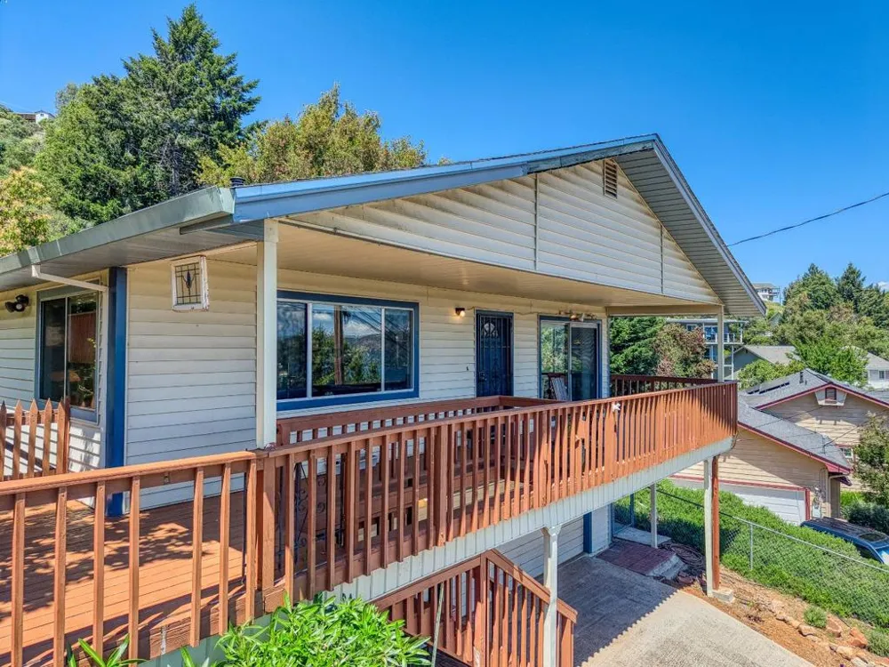 3401 Riviera West Drive Kelseyville, CA 95451