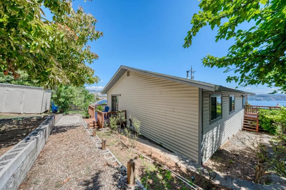 3401 Riviera West Drive Kelseyville, CA 95451