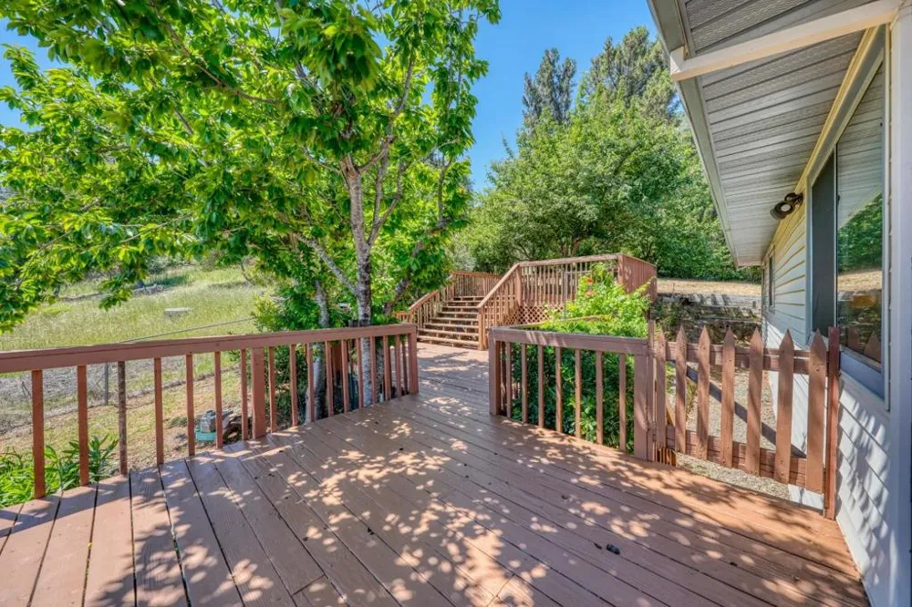 3401 Riviera West Drive Kelseyville, CA 95451