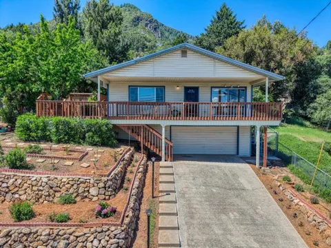 3401 Riviera West Drive