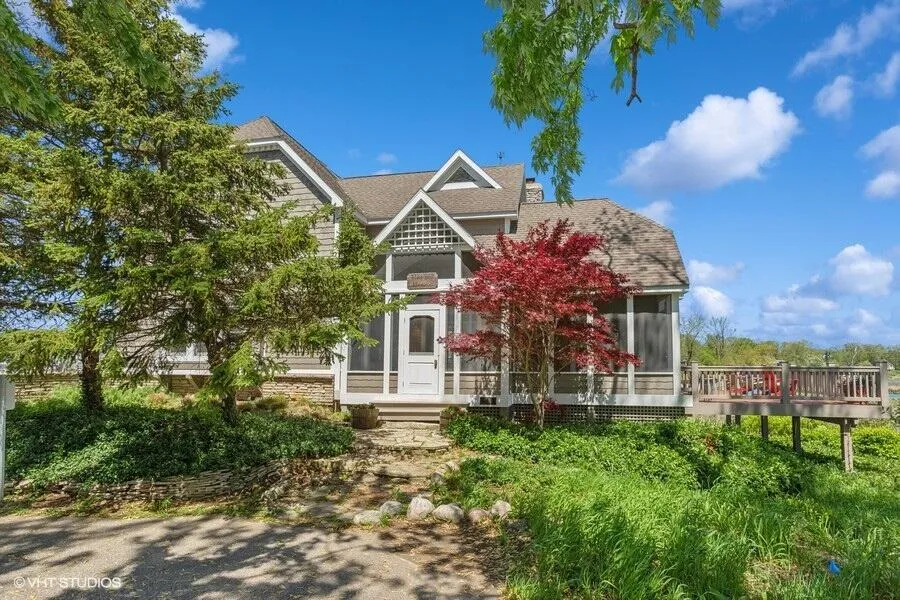 210 E Water Street New Buffalo, MI 49117
