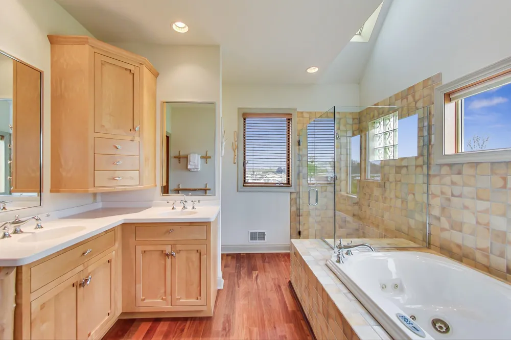 210 E Water Street New Buffalo, MI 49117