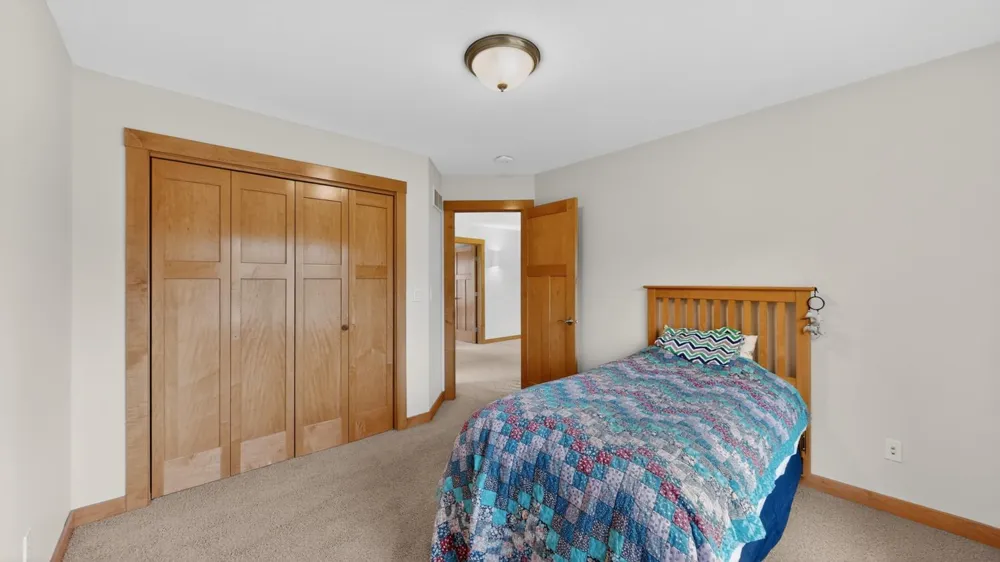 955 Cedar Point Lane SE Oronoco, MN 55960