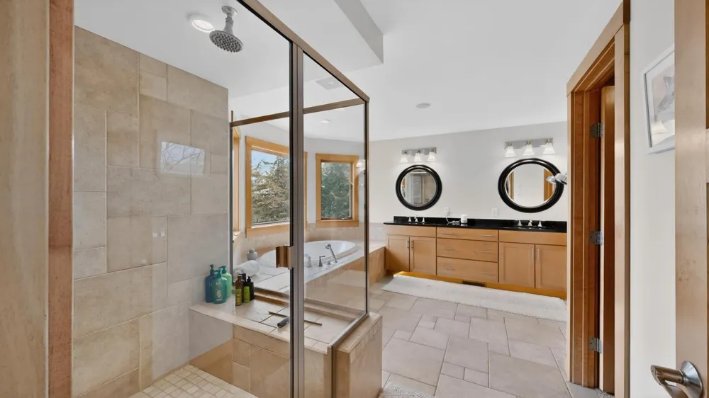955 Cedar Point Lane SE Oronoco, MN 55960