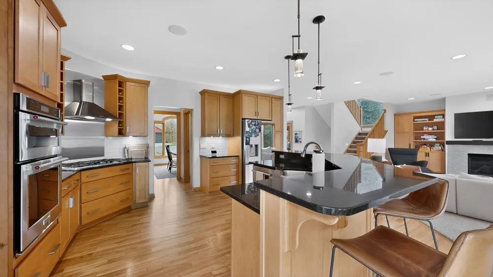 955 Cedar Point Lane SE Oronoco, MN 55960