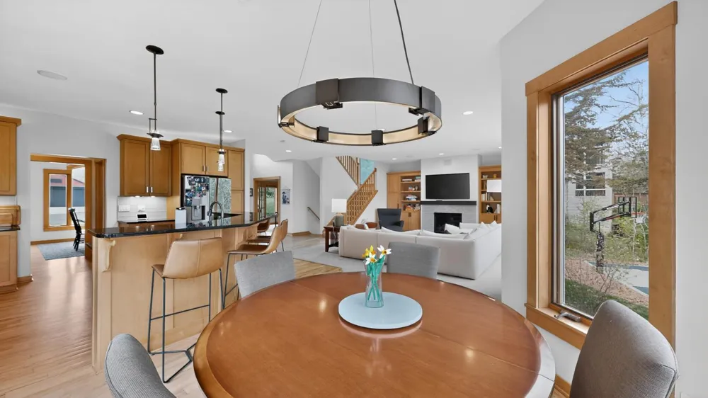 955 Cedar Point Lane SE Oronoco, MN 55960