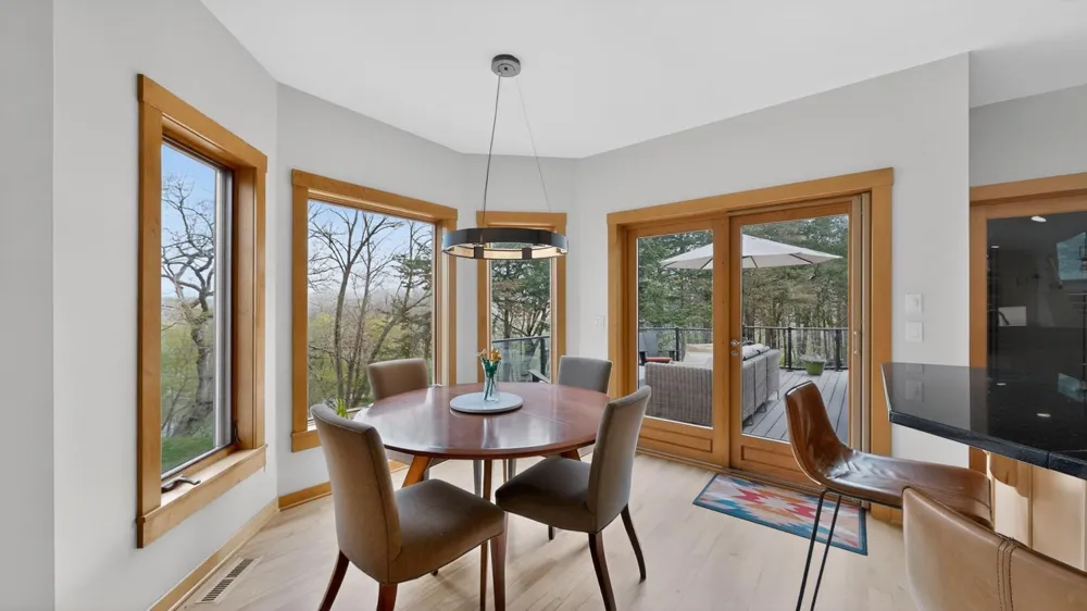 955 Cedar Point Lane SE Oronoco, MN 55960