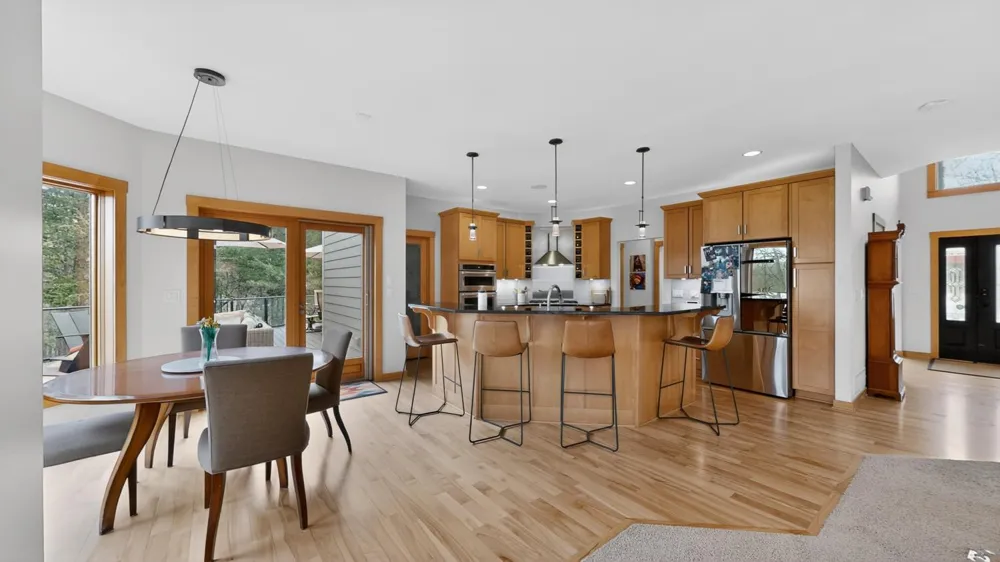 955 Cedar Point Lane SE Oronoco, MN 55960