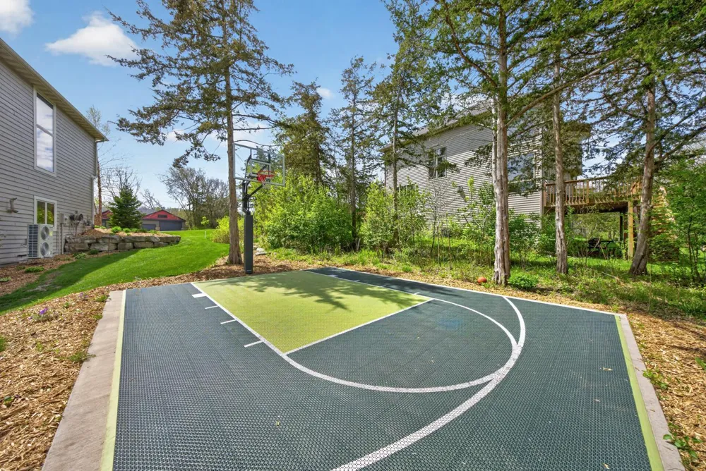 955 Cedar Point Lane SE Oronoco, MN 55960