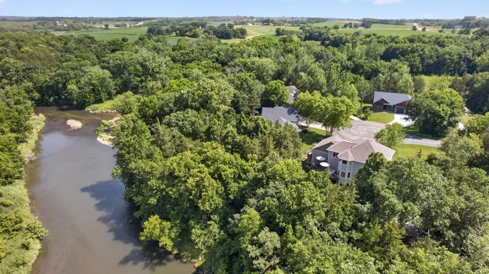 955 Cedar Point Lane SE Oronoco, MN 55960