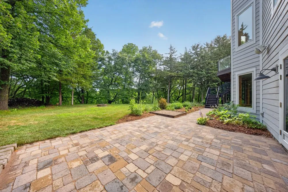955 Cedar Point Lane SE Oronoco, MN 55960