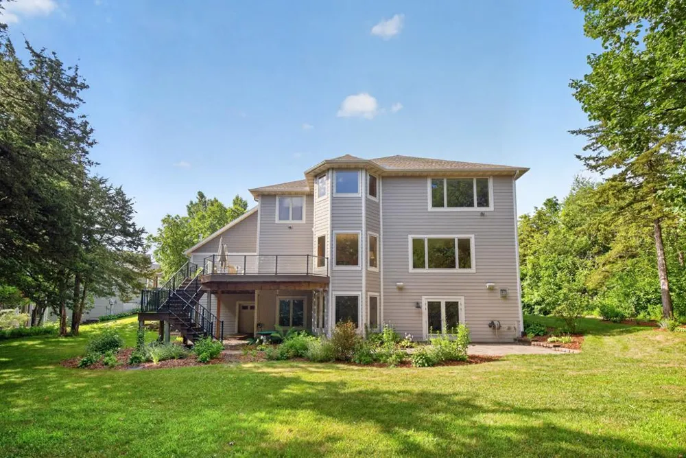 955 Cedar Point Lane SE Oronoco, MN 55960