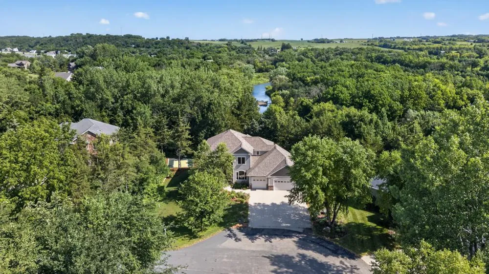 955 Cedar Point Lane SE Oronoco, MN 55960