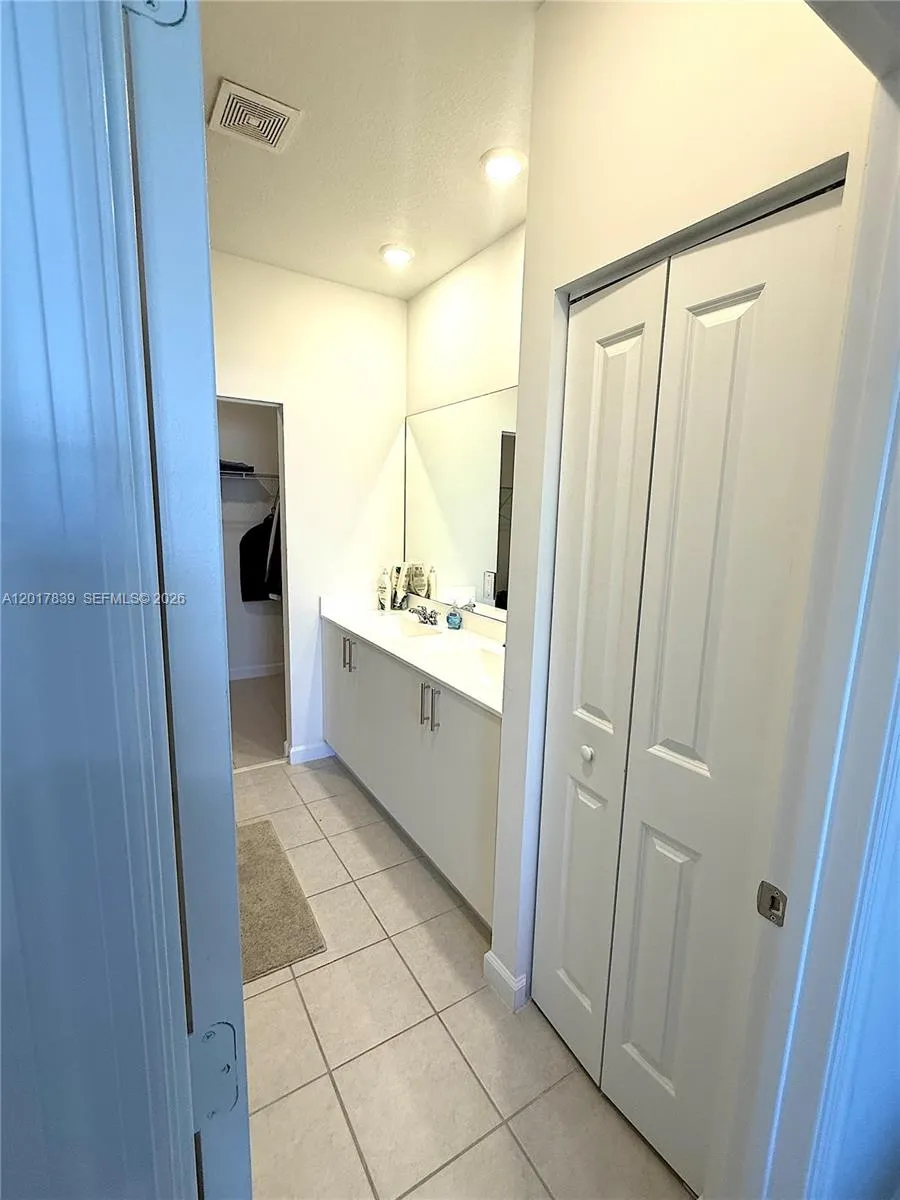 4941 Oakmont Dr #5838 Dania Beach, FL 33312