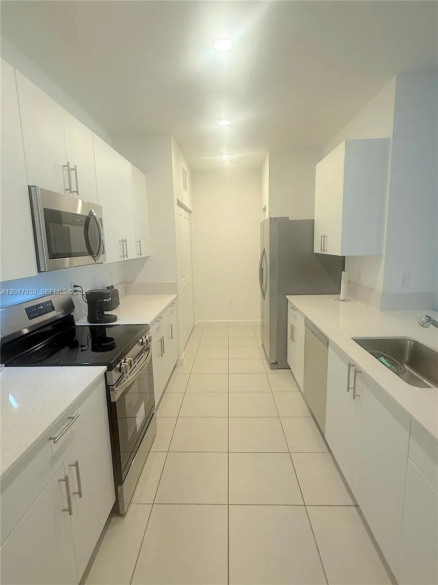 4941 Oakmont Dr #5838 Dania Beach, FL 33312